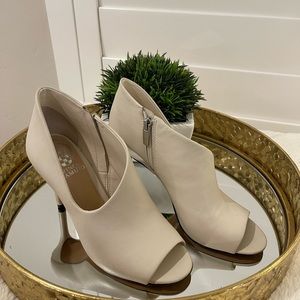 Vince Camuto Women’s Heel